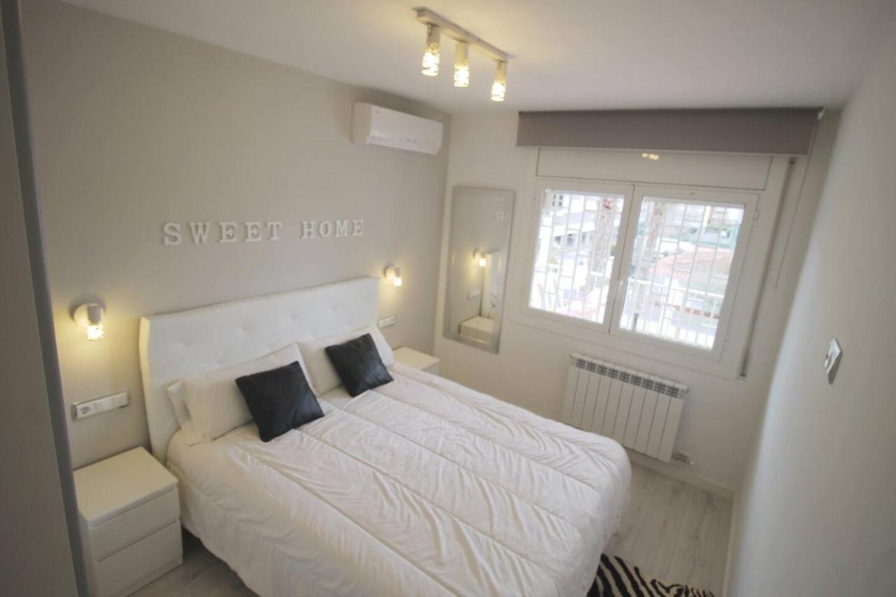 Family Deluxe Apartment Beach Кастельдефельс Экстерьер фото