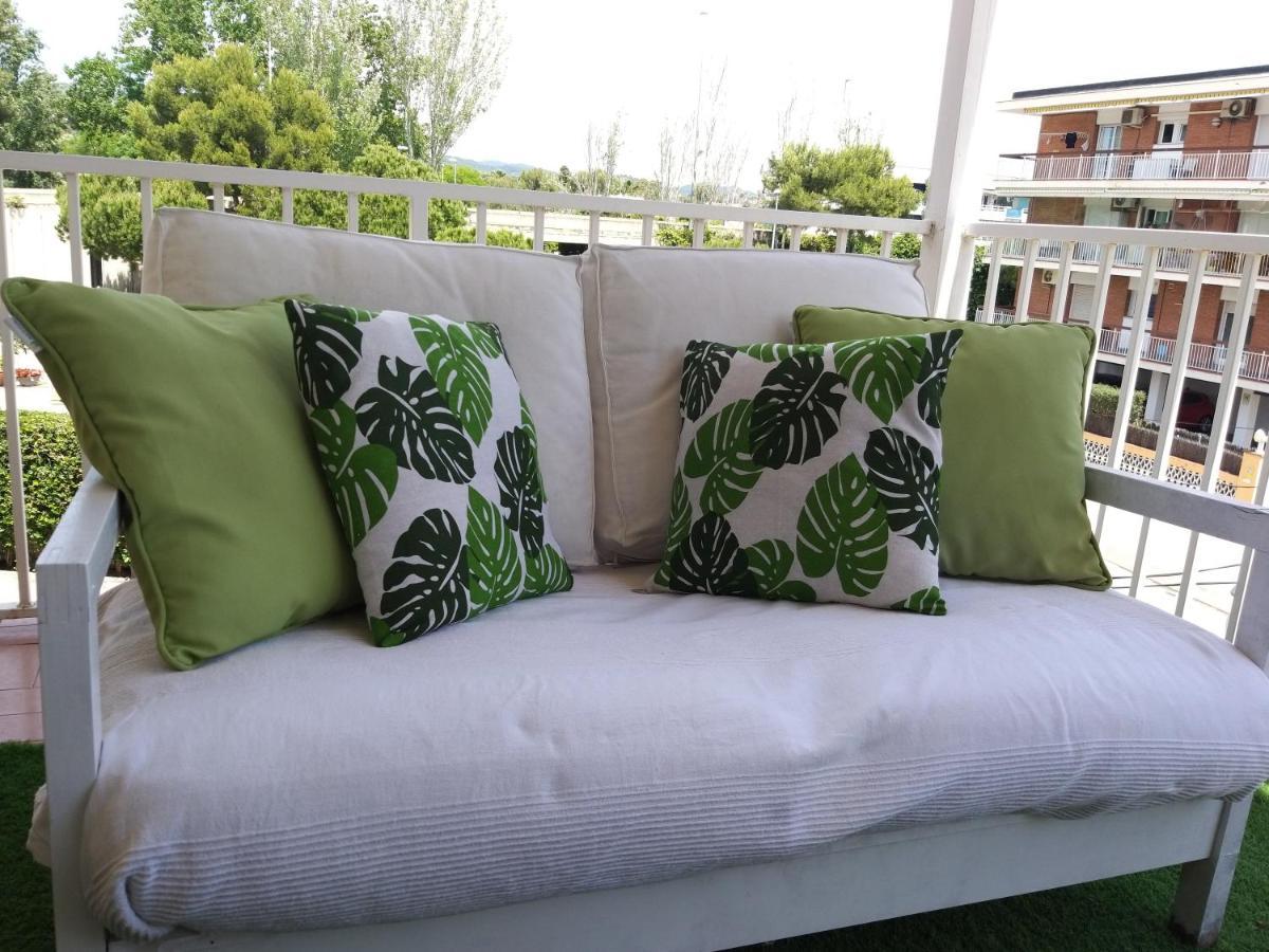 Family Deluxe Apartment Beach Кастельдефельс Экстерьер фото