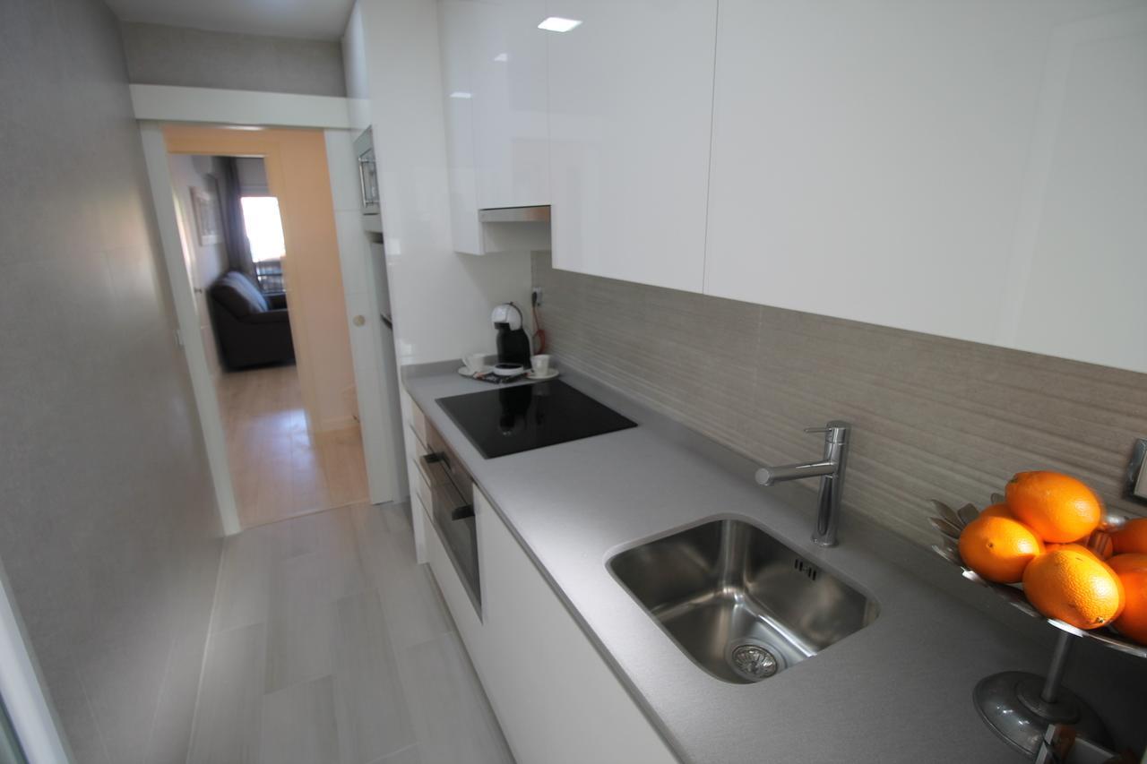 Family Deluxe Apartment Beach Кастельдефельс Экстерьер фото